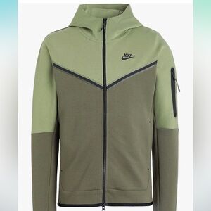Nike Sportswear Tech Fleece Hoodie
Alligator/Medium Olive/Black - mens small